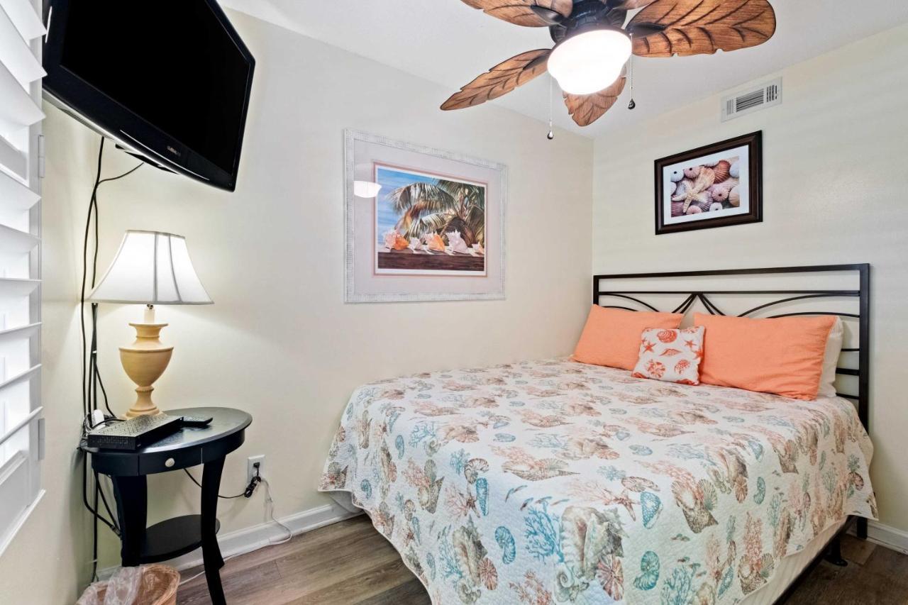 Walk To Beach Resort Condo In Hilton Head! هيلتون رئيس جزيرة المظهر الخارجي الصورة