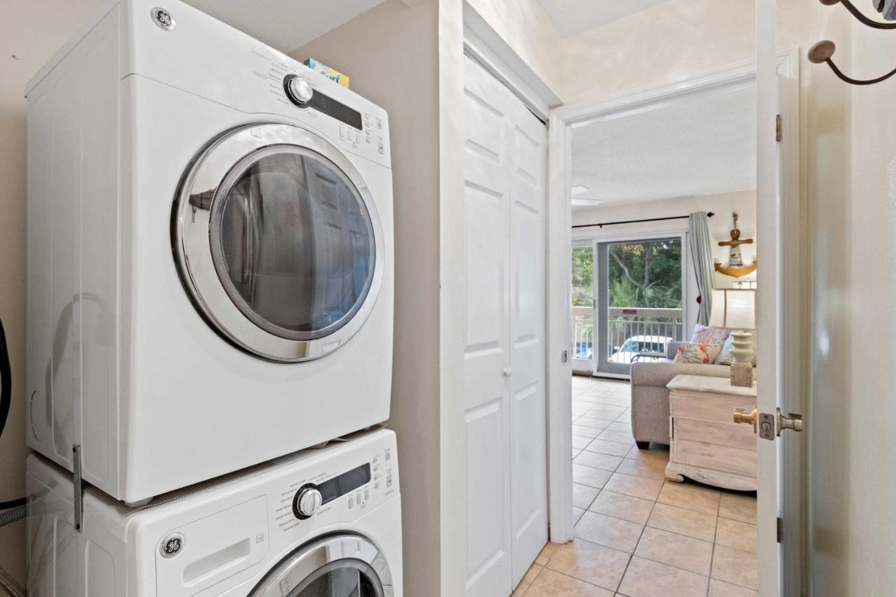 Walk To Beach Resort Condo In Hilton Head! هيلتون رئيس جزيرة المظهر الخارجي الصورة
