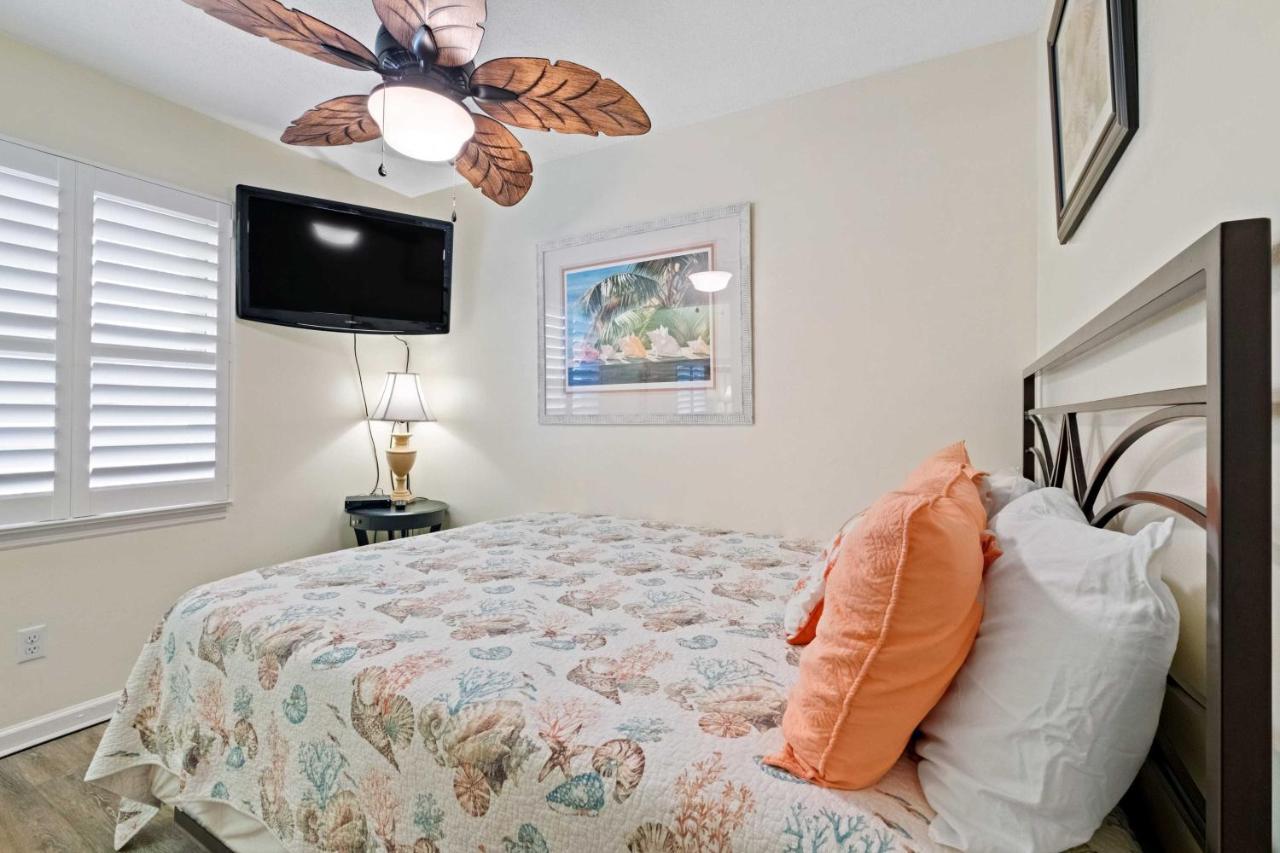 Walk To Beach Resort Condo In Hilton Head! هيلتون رئيس جزيرة المظهر الخارجي الصورة