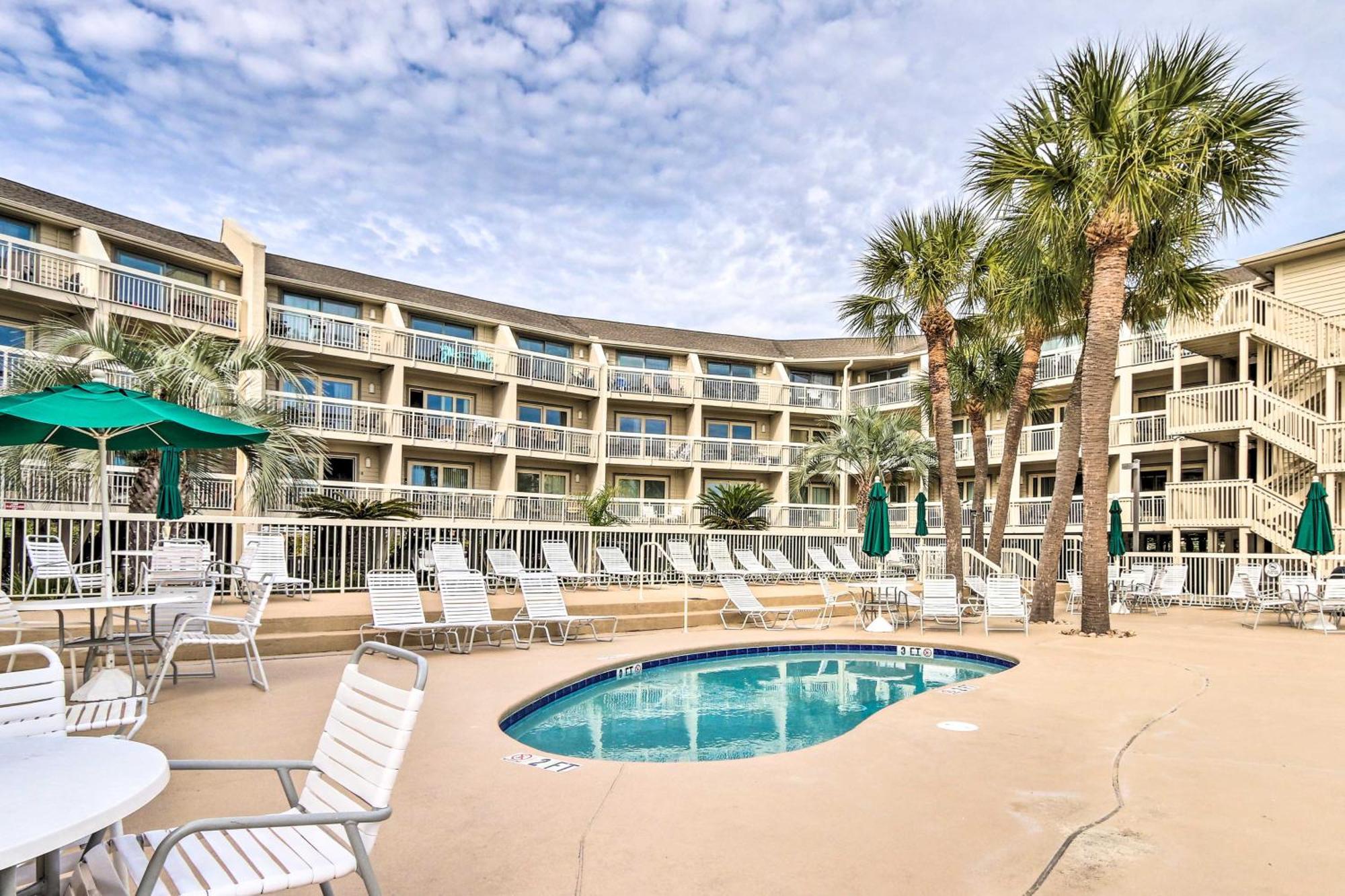 Walk To Beach Resort Condo In Hilton Head! هيلتون رئيس جزيرة المظهر الخارجي الصورة